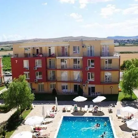 Daire Sunny Day 5 - Menada *